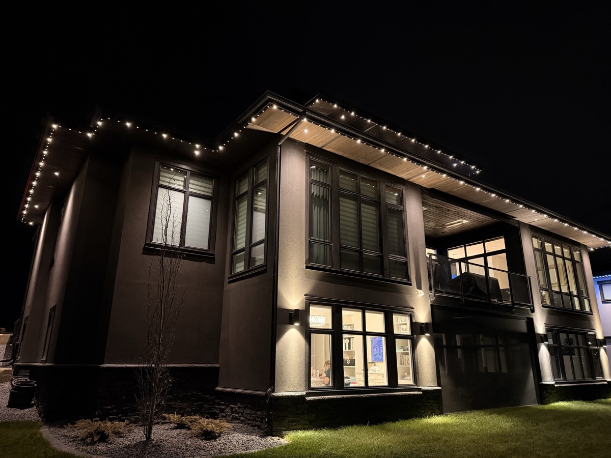 Permanent accent lighting on a Calgary home